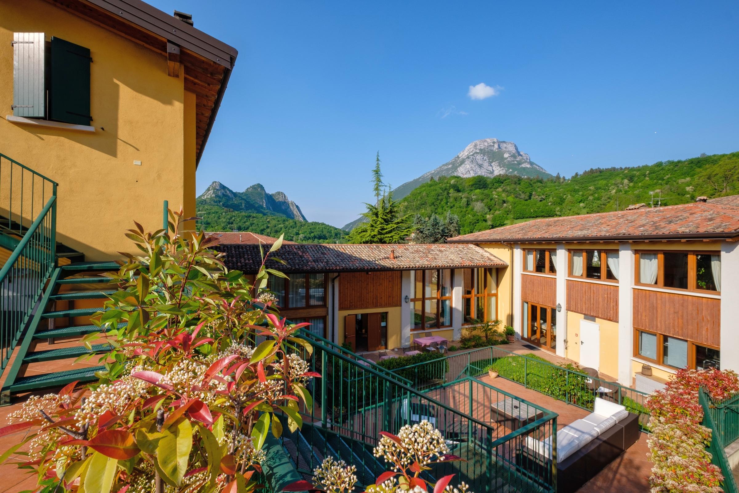 Hotel Tre Punte Gargnano Exterior foto